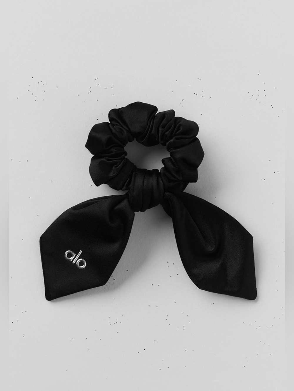 ALO Yoga- Airlift Rhythm Scrunchie- Black